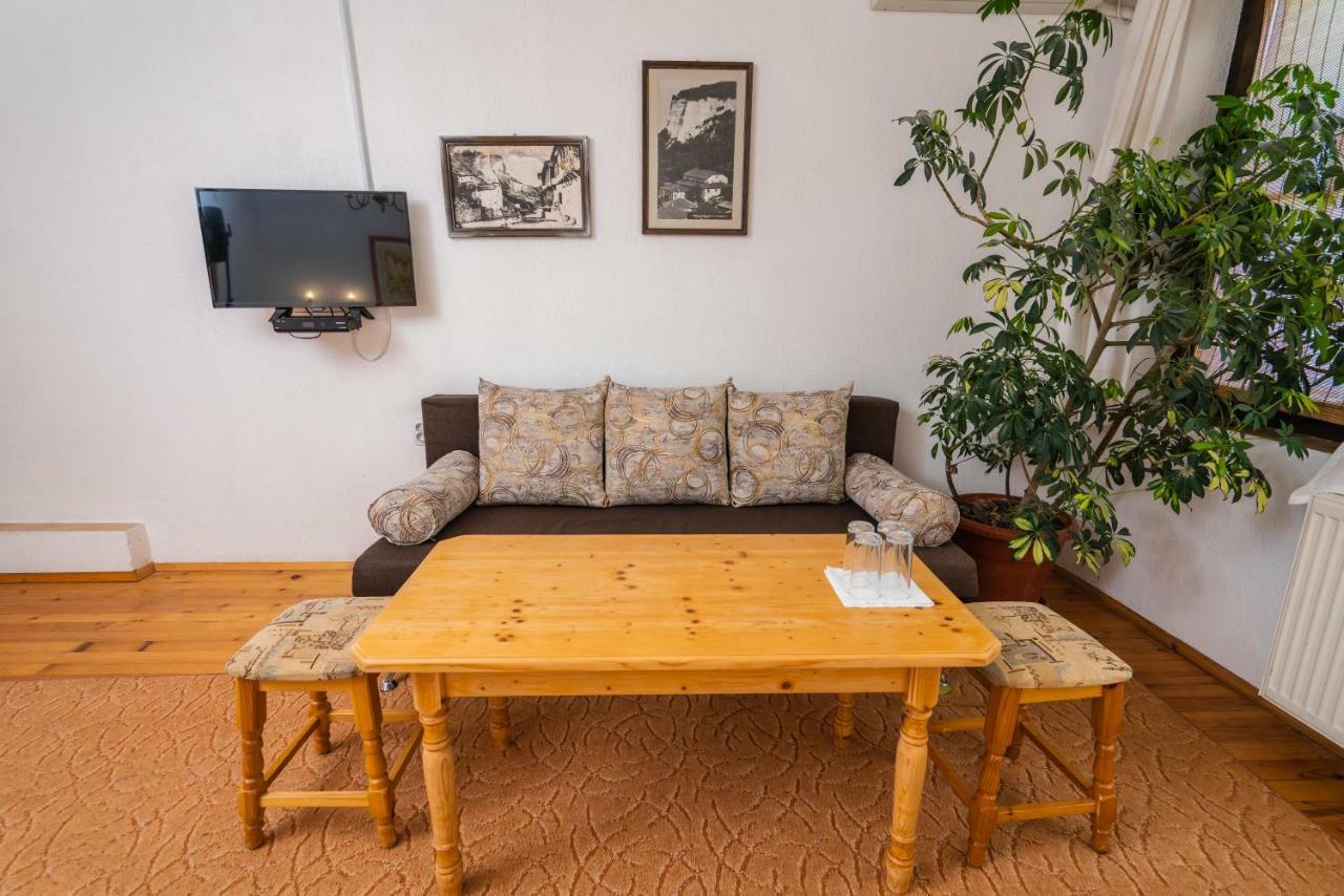 Toni'S Guest House Мельник Экстерьер фото