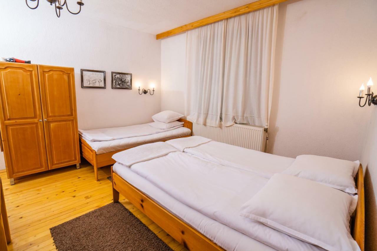 Toni'S Guest House Мельник Экстерьер фото