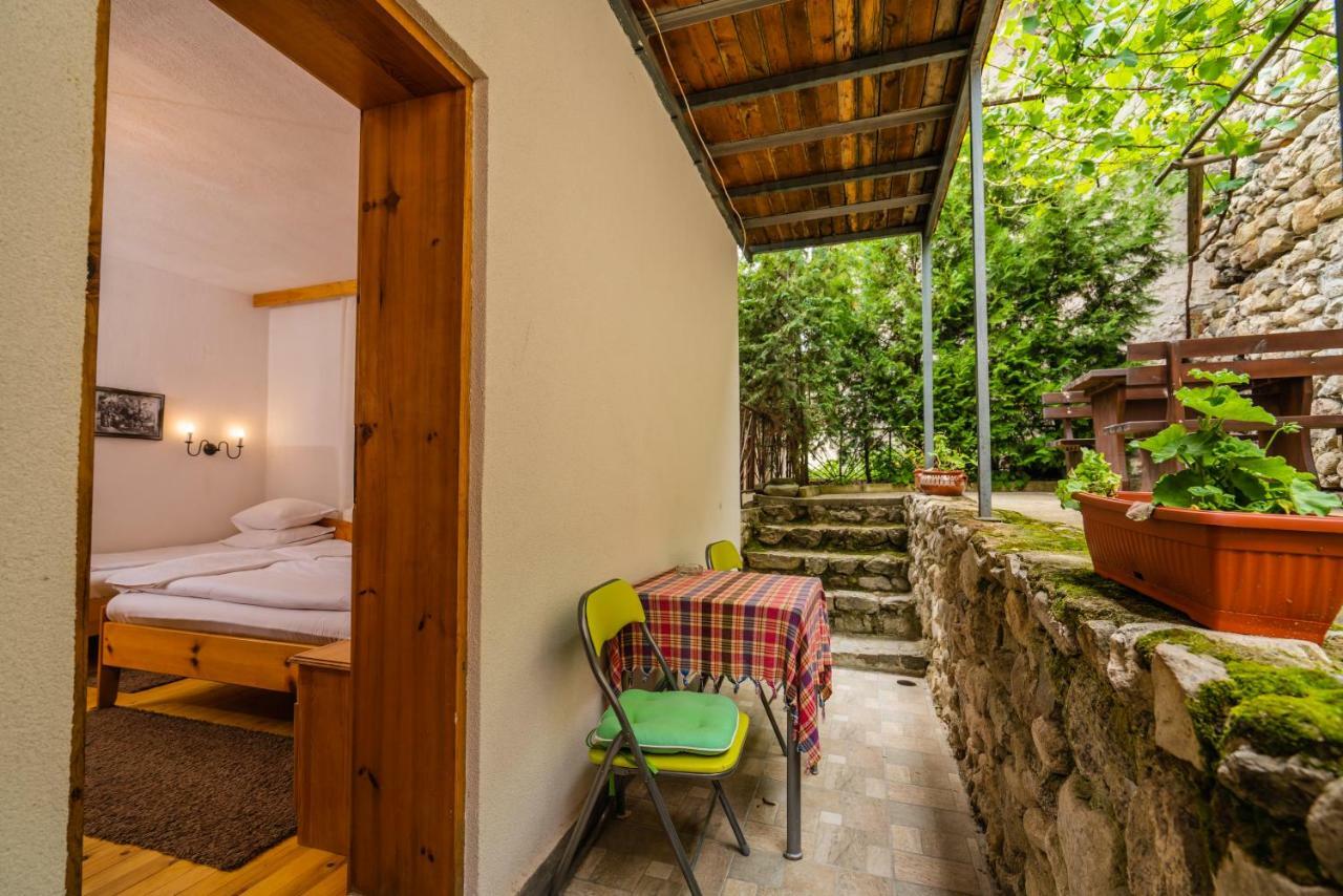 Toni'S Guest House Мельник Экстерьер фото