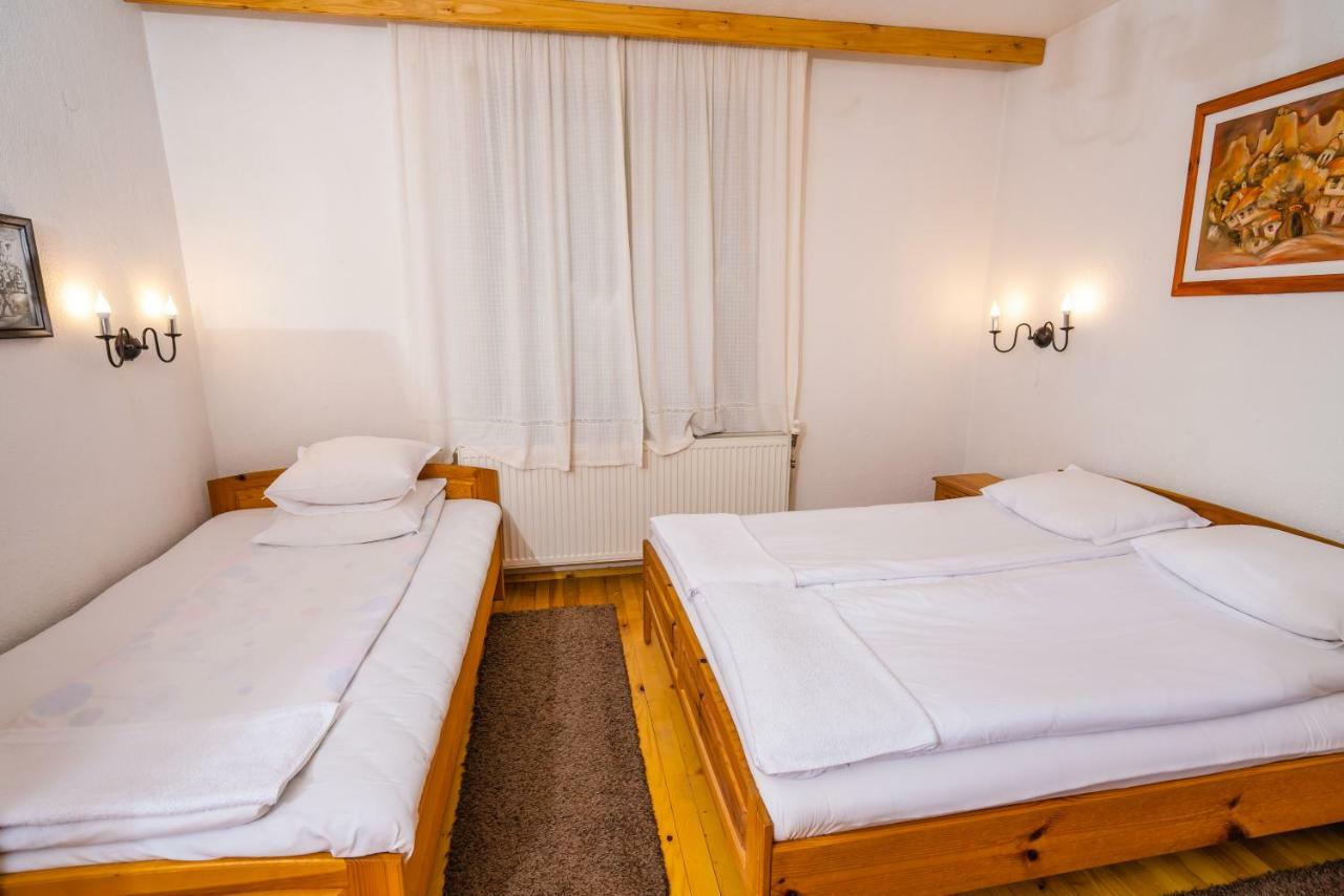 Toni'S Guest House Мельник Экстерьер фото