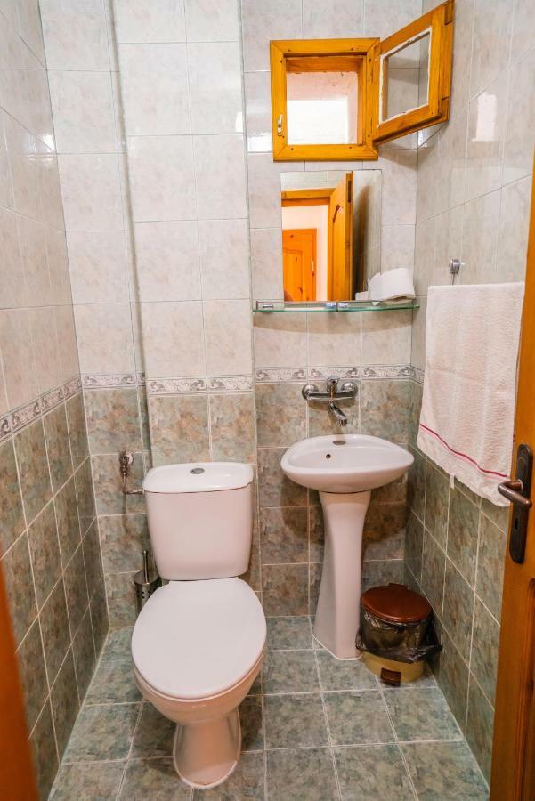 Toni'S Guest House Мельник Экстерьер фото